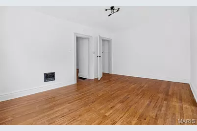 4726 S Grand Boulevard, Saint Louis, MO 63111 - Photo 8