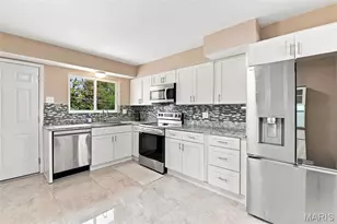 7929 Glenside Pl, University City, MO 63130 - Photo 8