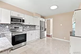 7929 Glenside Pl, University City, MO 63130 - Photo 10