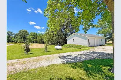 180 E Woodard Street, Leonard, MO 63451 - Photo 10