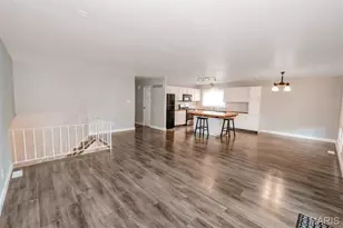 367 Napoli Ct, Ballwin, MO 63021 - Photo 6