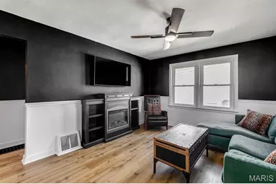 10304 Eaglewood Avenue, Saint Louis, MO 63114 - Photo 4
