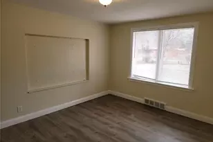 541 Hentschel Pl, Saint Louis, MO 63135 - Photo 10