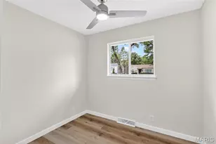8630 North Ave, Saint John, MO 63114 - Photo 16