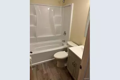 832 Elsworth Place, Ferguson, MO 63135 - Photo 6