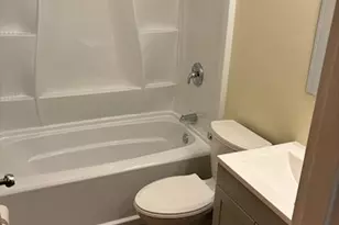 832 Elsworth Pl, Ferguson, MO 63135 - Photo 6