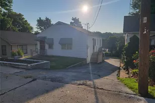 832 Elsworth Pl, Ferguson, MO 63135 - Photo 2