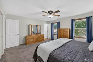 12120 Jeannette Mary Dr, Maryland Heights, MO 63043 - Photo 16