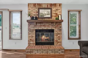 12120 Jeannette Mary Dr, Maryland Heights, MO 63043 - Photo 6