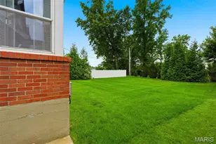 9368 Parkside Dr, Saint Louis, MO 63144 - Photo 20