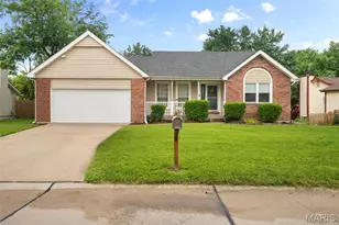 3016 Country Knoll Dr, Saint Charles, MO 63303 - Photo 1