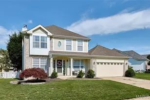219 Chestnut Hill Dr, O'Fallon, MO 63368 - Photo 2