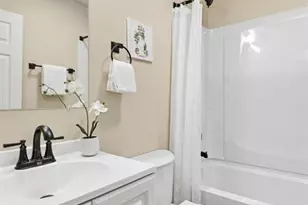 8221 Toddy Ave, Saint John, MO 63114 - Photo 14
