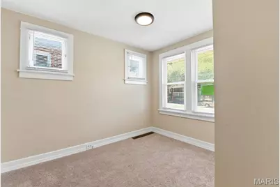 8221 Toddy Avenue, Saint John, MO 63114 - Photo 6