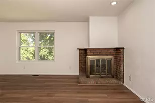 3867 Watersedge Dr, Florissant, MO 63034 - Photo 12