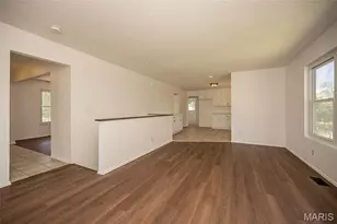3867 Watersedge Dr, Florissant, MO 63034 - Photo 14
