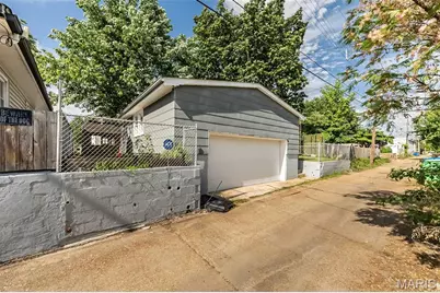 7032 Lansdowne Avenue, Saint Louis, MO 63109 - Photo 2