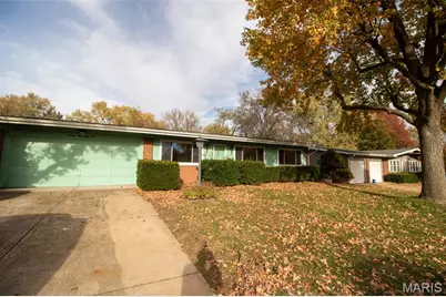 2385 Palomino Lane, Florissant, MO 63033 - Photo 2