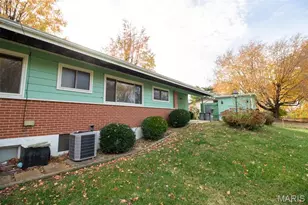 2385 Palomino Ln, Florissant, MO 63033 - Photo 16