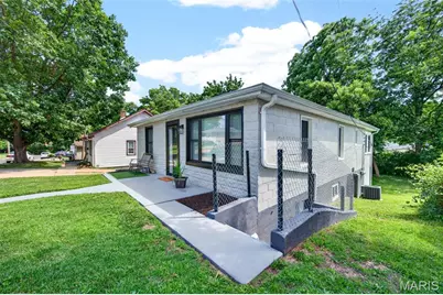128 Laredo Avenue, Mehlville, MO 63125 - Photo 2