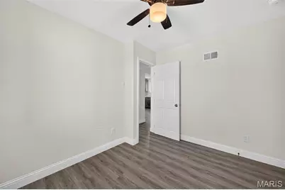 128 Laredo Avenue, Mehlville, MO 63125 - Photo 20