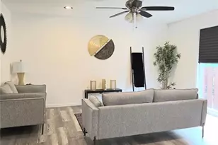 12361 Rossridge Ct, Saint Louis, MO 63146 - Photo 2