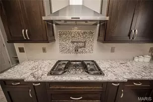 18 Kings Crossing Ct, Saint Louis, MO 63129 - Photo 10