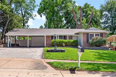 12009 Quality Lane, Maryland Heights, MO 63043 - Photo 2