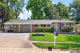 12009 Quality Ln, Maryland Heights, MO 63043 - Photo 2