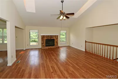 949 Oakmoor Drive, Fenton, MO 63026 - Photo 4