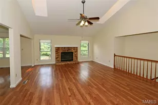 949 Oakmoor Dr, Fenton, MO 63026 - Photo 4