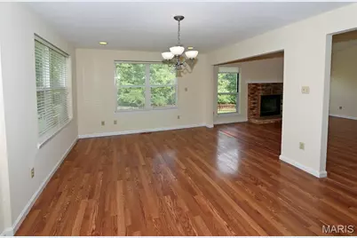 949 Oakmoor Drive, Fenton, MO 63026 - Photo 10