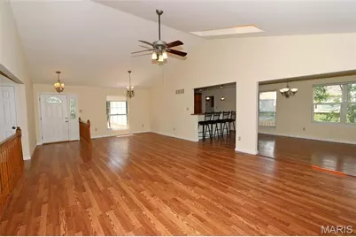949 Oakmoor Drive, Fenton, MO 63026 - Photo 6