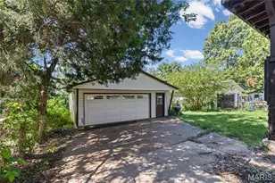 8644 Harold Dr, Berkeley, MO 63134 - Photo 24