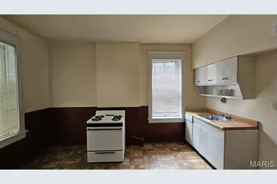 3618 Dunnica Avenue, Saint Louis, MO 63116 - Photo 8
