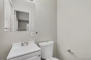 250 Monterey Dr, Florissant, MO 63031 - Photo 12