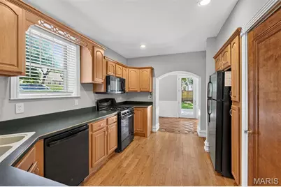 8394 Big Bend Boulevard, Webster Groves, MO 63119 - Photo 10
