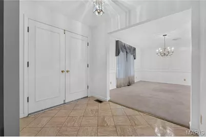 12470 Villa Hill Lane, Creve Coeur, MO 63141 - Photo 8
