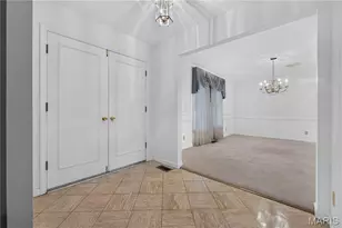 12470 Villa Hill Ln, Creve Coeur, MO 63141 - Photo 8
