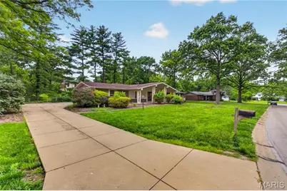 12470 Villa Hill Lane, Creve Coeur, MO 63141 - Photo 4