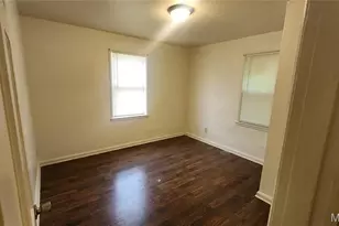 7164 Manette Dr, Flordell Hills, MO 63136 - Photo 8