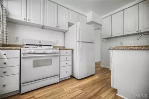 10725 St Lawrence Ln, Saint Ann, MO 63074 - Photo 6