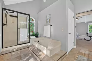 13023 Walnutway Manor, Saint Louis, MO 63146 - Photo 22