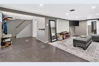 8933 Saint Louis Avenue, Saint Louis, MO 63114 - Photo 26