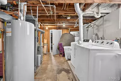 8933 Saint Louis Avenue, Saint Louis, MO 63114 - Photo 32
