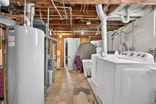 8933 St Louis Ave, Saint Louis, MO 63114 - Photo 32