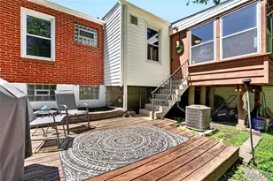 8933 St Louis Ave, Saint Louis, MO 63114 - Photo 38