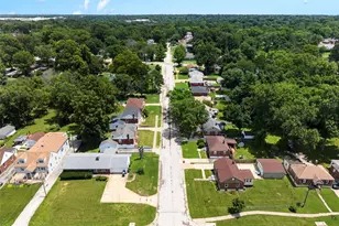8933 St Louis Ave, Saint Louis, MO 63114 - Photo 46