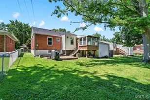 8933 St Louis Ave, Saint Louis, MO 63114 - Photo 36