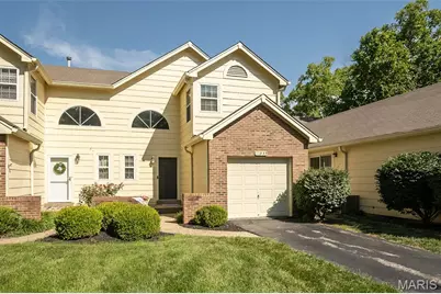 11932 Autumn Lakes Drive, Maryland Heights, MO 63043 - Photo 2